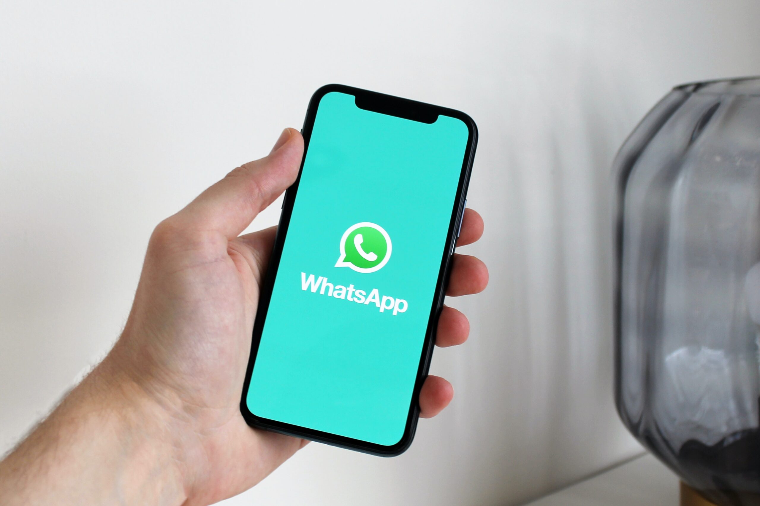 whatsapp segera hadirkan fitur baru yang dapat mengirim kualitas gambar ukuran asli WhatsApp segera luncurkan fitur baru yang dapat mengirim gambar dengan kualitas asli