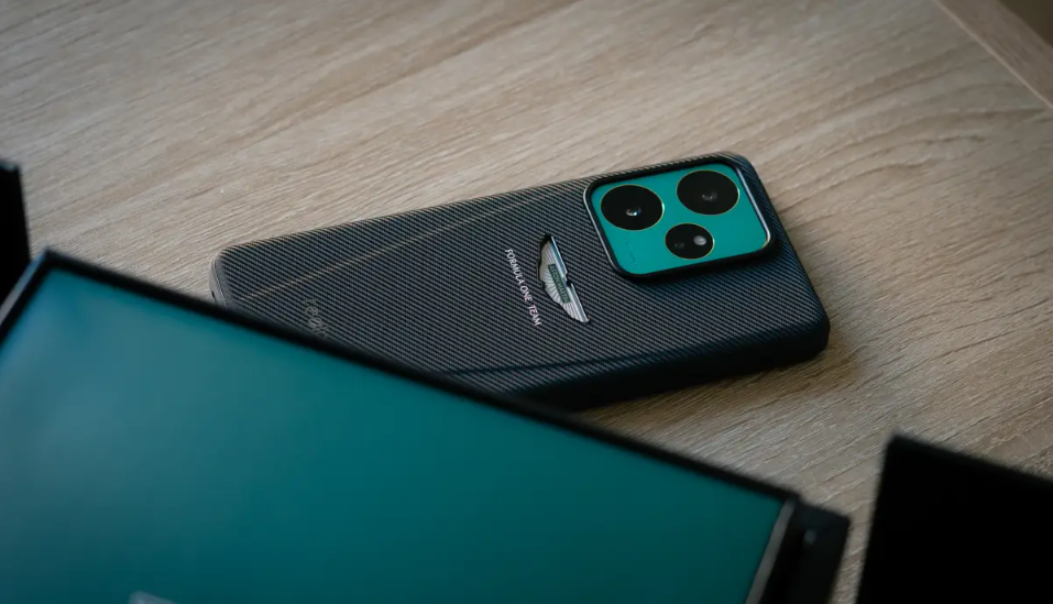 Realme GT 7 Dream Edition Aston Martin Tersedia Terbatas di Indonesia 1 Realme GT 7 Dream Edition Aston Martin Tersedia Terbatas di Indonesia