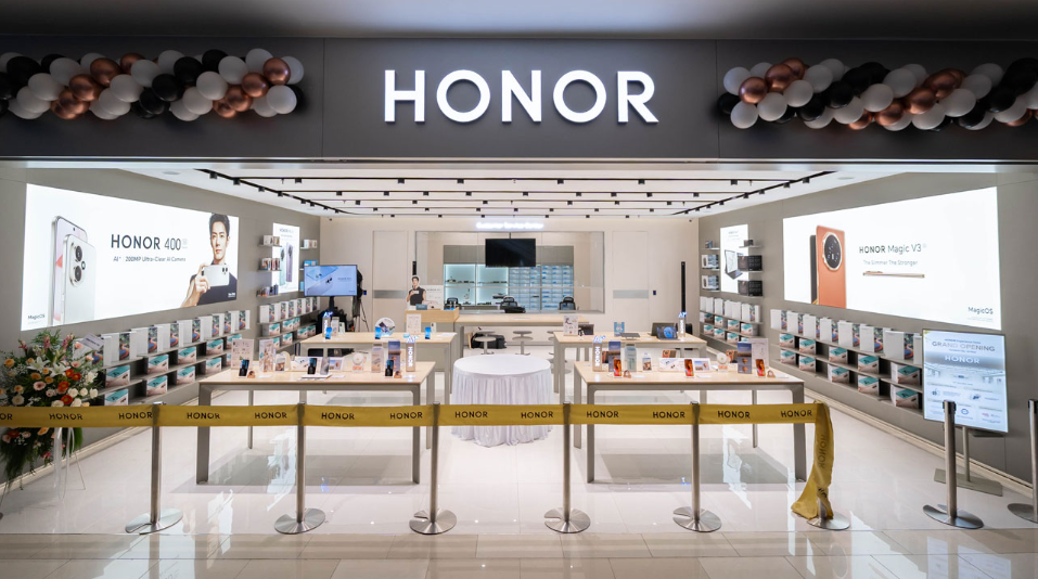 HONOR Resmikan Experience Store Pertama di Indonesia HONOR Resmikan Experience Store Pertama di Indonesia